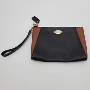 Coach crossgrain leather Morgan F64848 wristlet gold hardware